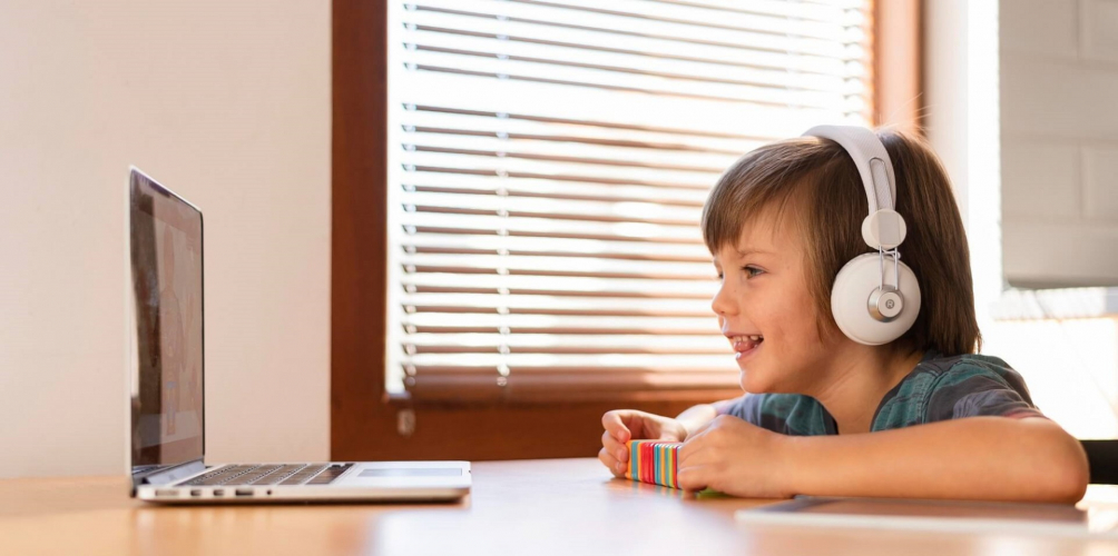 Recovering Traffic For Online Children Coding Training Platform screenshot 1