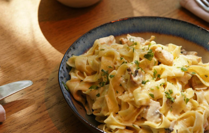 SMM & Photoshoot for Ai Leoni restaurant screenshot 3