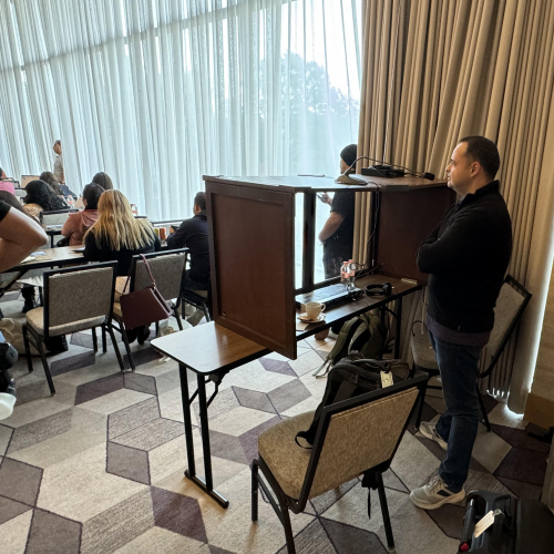 Interpretación simultánea de Misiones a Mexico de TheBrandUSA  screenshot 2