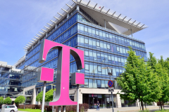 Smart Digital Signage Revolution for T-Mobile