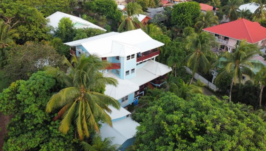 MARIPOSA LODGE screenshot 1