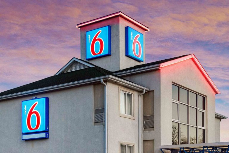 MOTEL 6 Signage screenshot 1