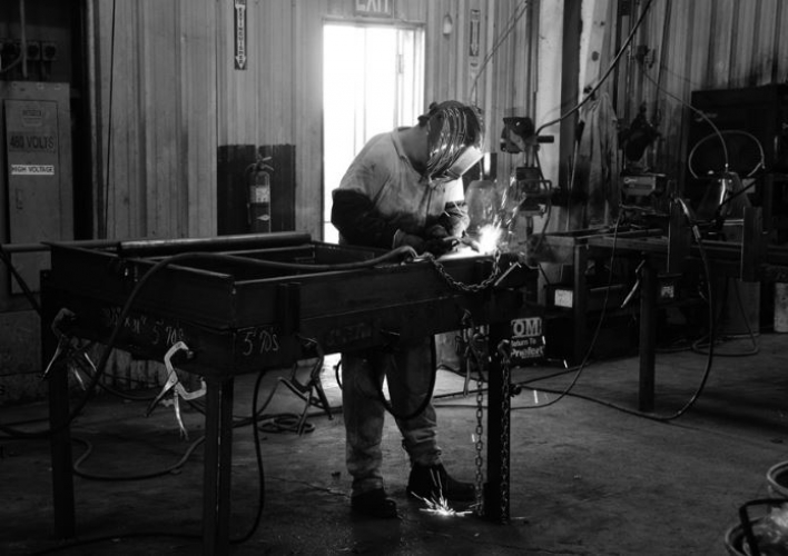 A Unique B2B Platform selling trailers, truck beds, and transportation equipment screenshot 1