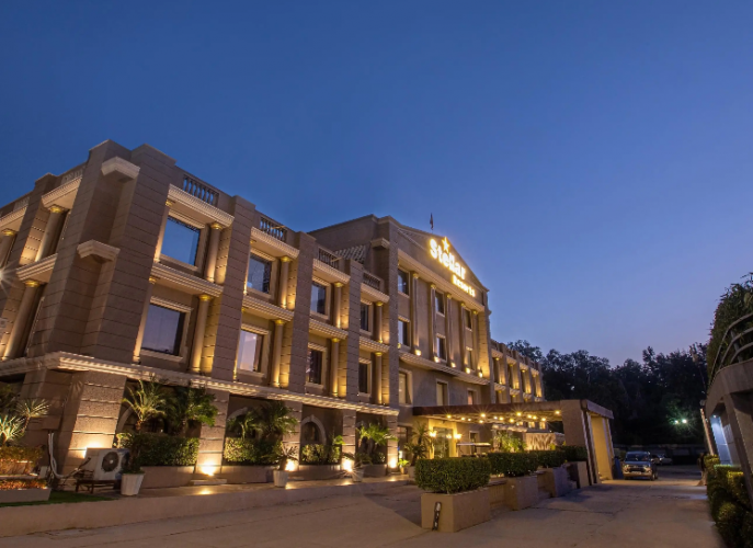 Stellar Resorts screenshot 1