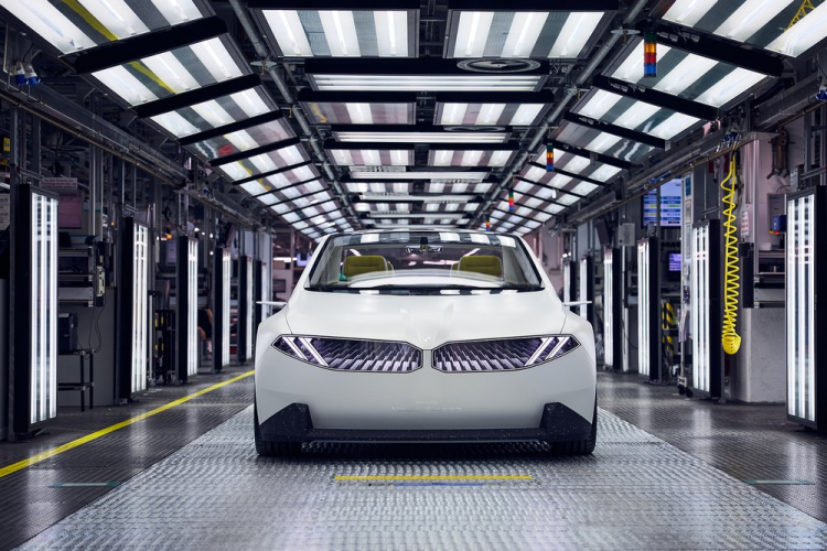 BMW Ventures boosts process efficiency powered by SAP Business One® HANA adopting IoT technology leveraging HyperTerminal screenshot 1