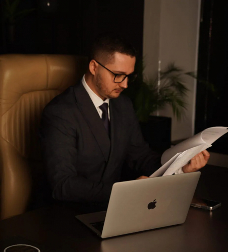 Defending the Rights of Refugees Against Persecution screenshot 1