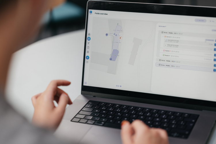 Roboton – Web Application for Autonomous Farming screenshot 1