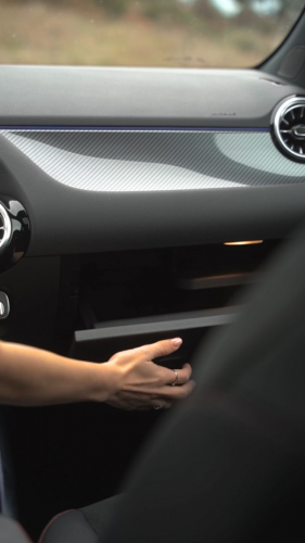 OK Mobility UGC Campaign - The King of Content screenshot 1