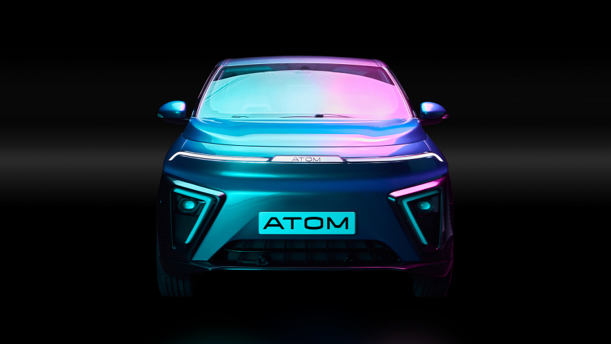 🚗 Futuristic EV Interface by Evrone screenshot 2