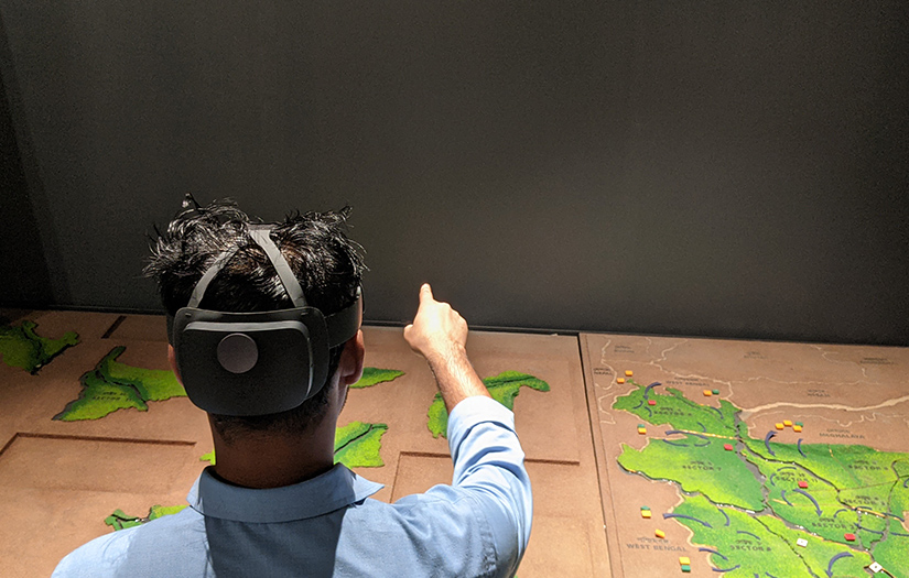 Mixed Reality- MR (HoloLens 2) 11 Sectors of Bangladesh screenshot 2