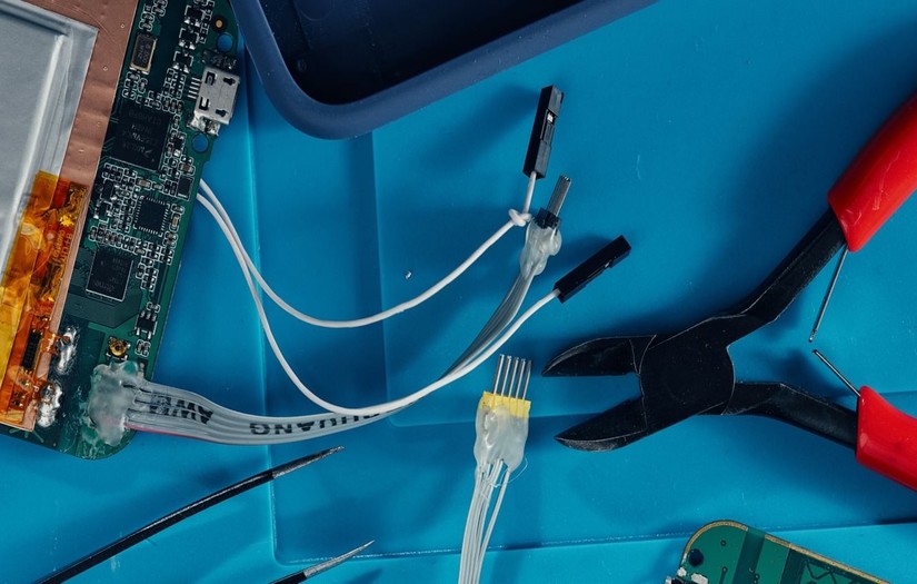 Capacitive Touch Case for Smartphone screenshot 1